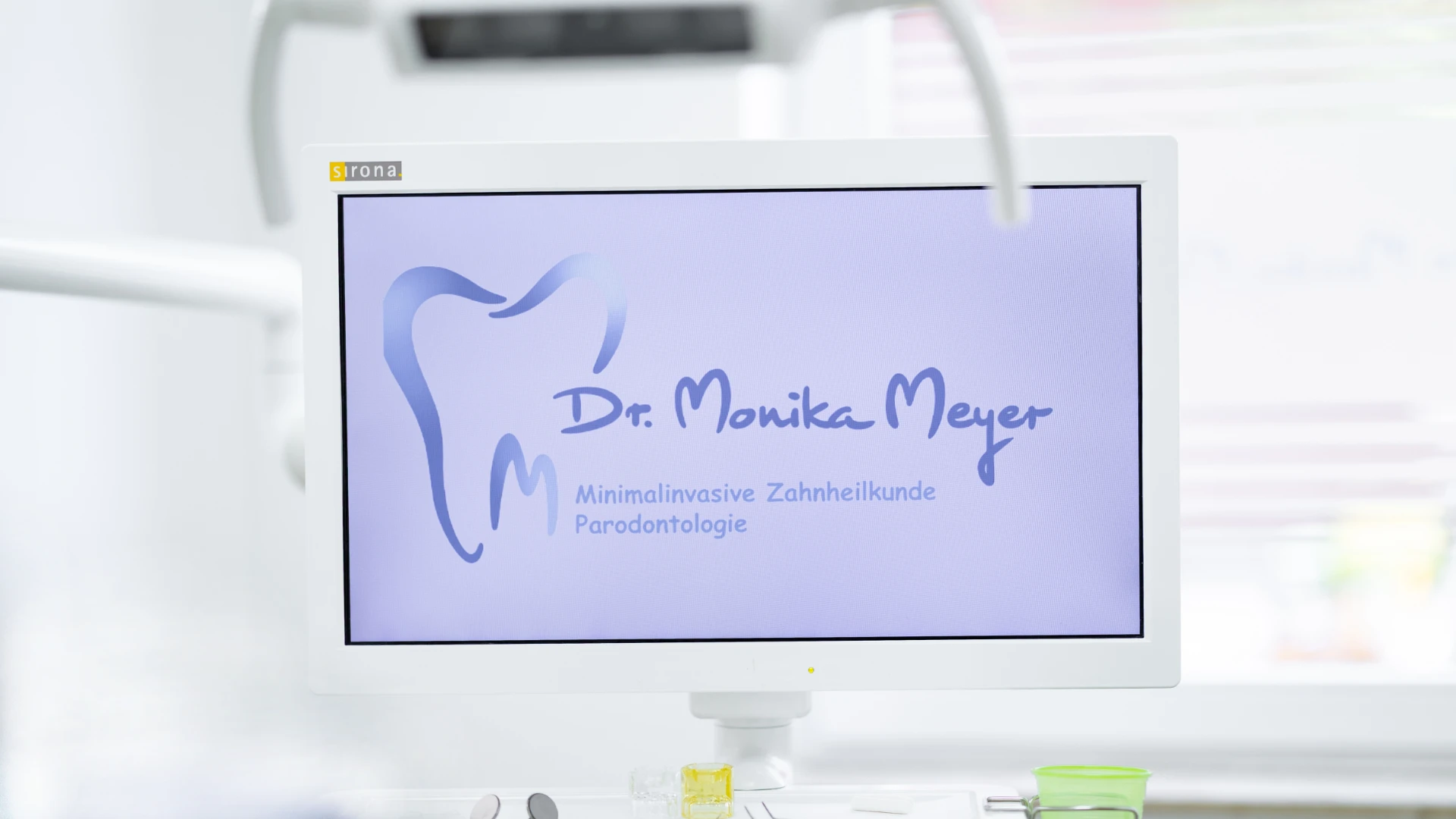 Zahnheilkunde Dr. Meyer - Logo Zahnheilkunde Dr. Meyer - Logo